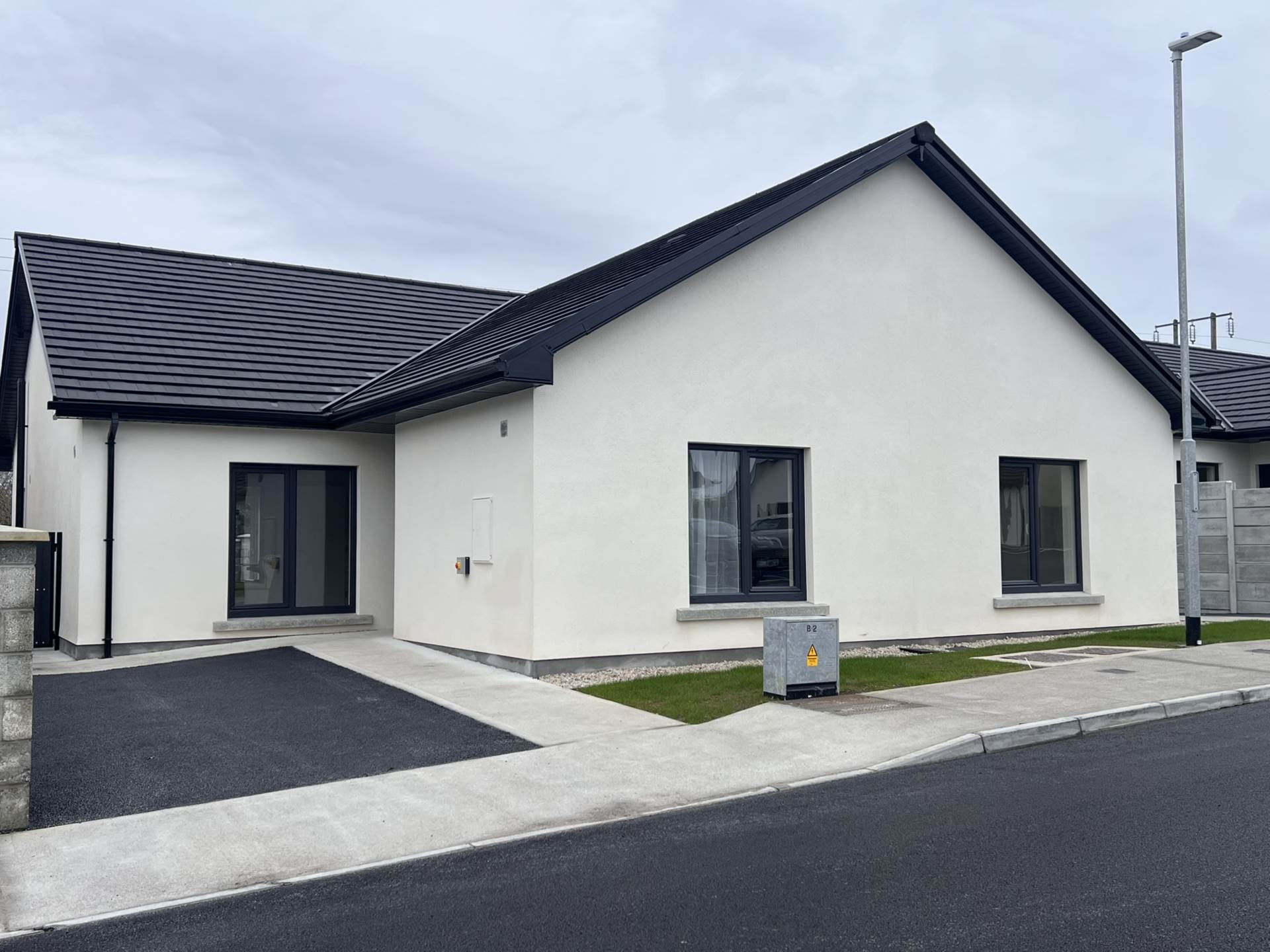 8 Roseville Crescent, Cahir E21 KF83, E21 KF83