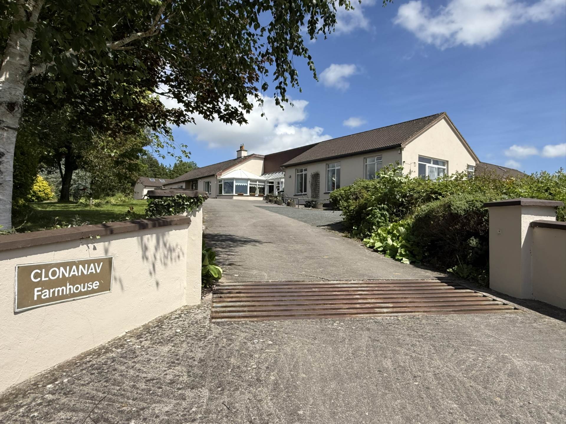 Clonanav Guest House, Ballymacarbry, Co. Waterford, E91 W7C1