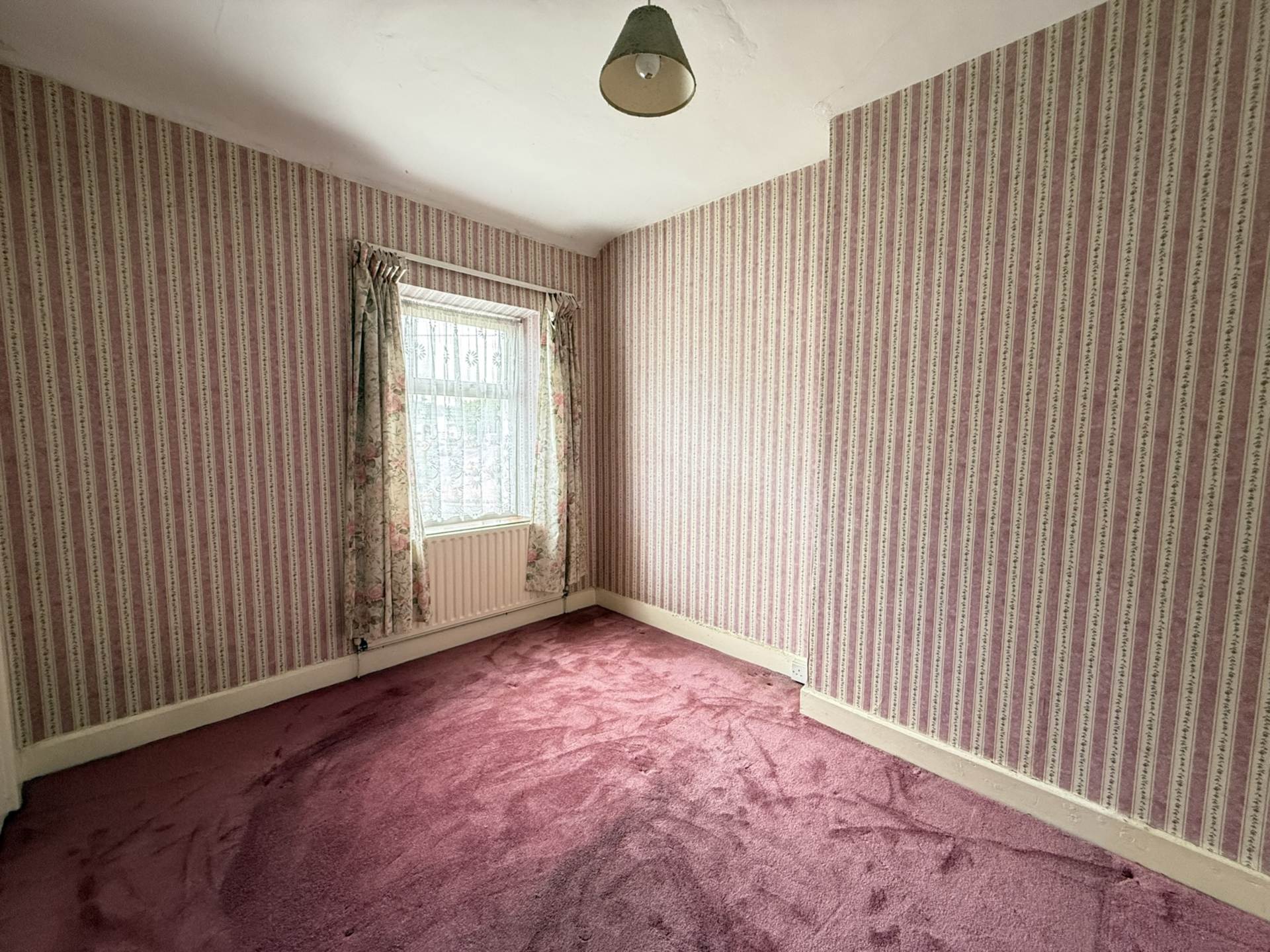 12 Davis Terrace, Clonmel, E91 HH02 12 Davis Terrace, Clonmel, E91 HH02
