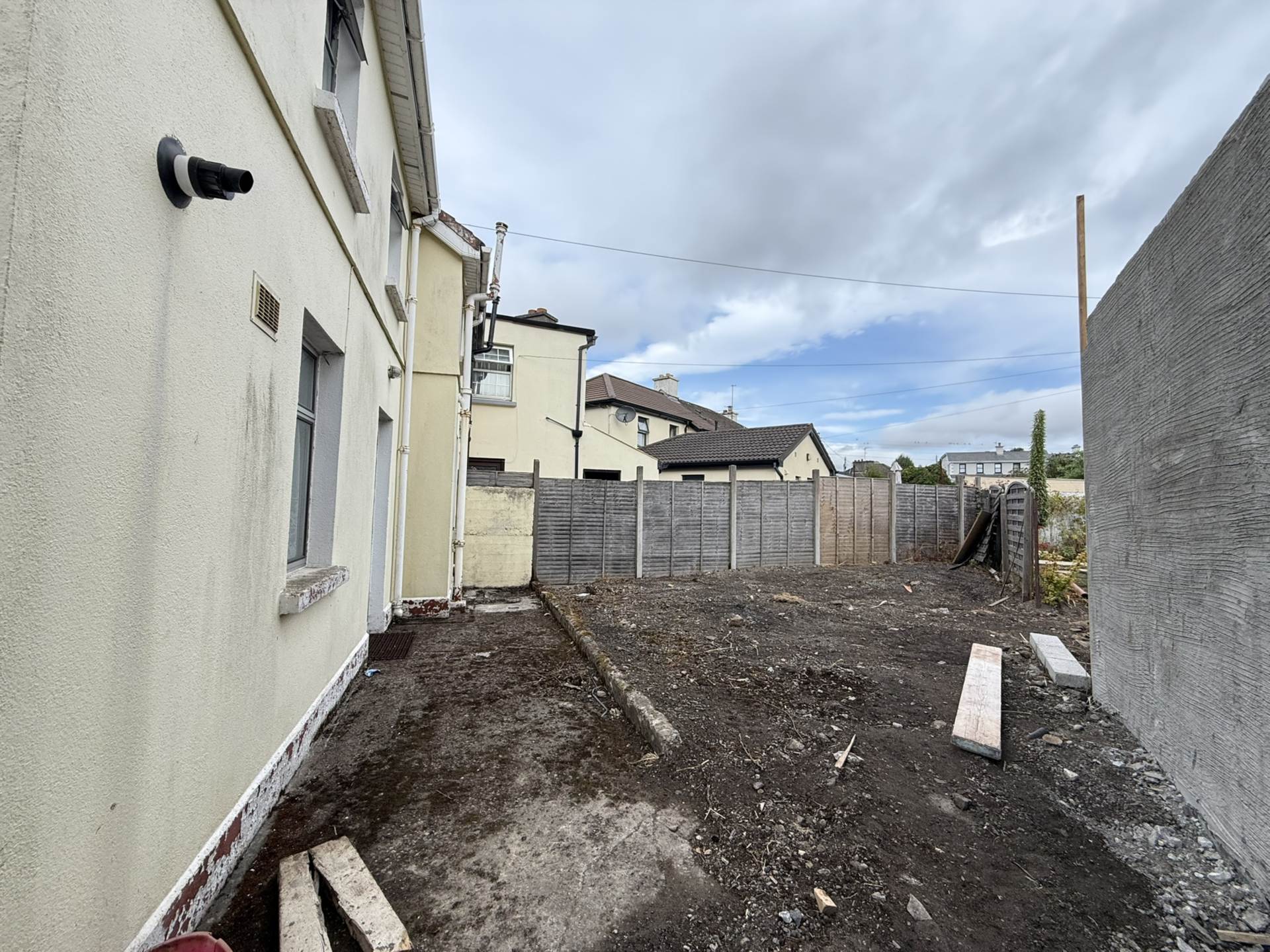 12 Davis Terrace, Clonmel, E91 HH02 12 Davis Terrace, Clonmel, E91 HH02