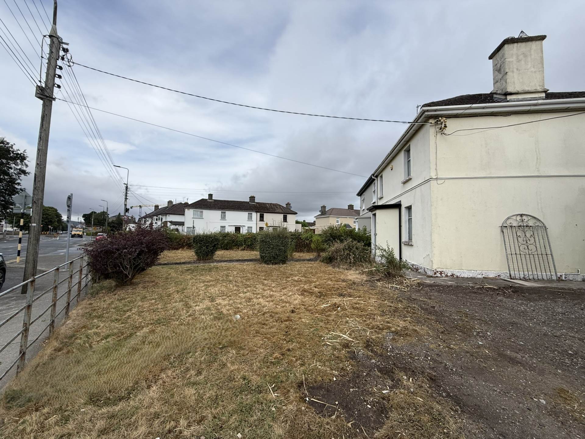 12 Davis Terrace, Clonmel, E91 HH02 12 Davis Terrace, Clonmel, E91 HH02