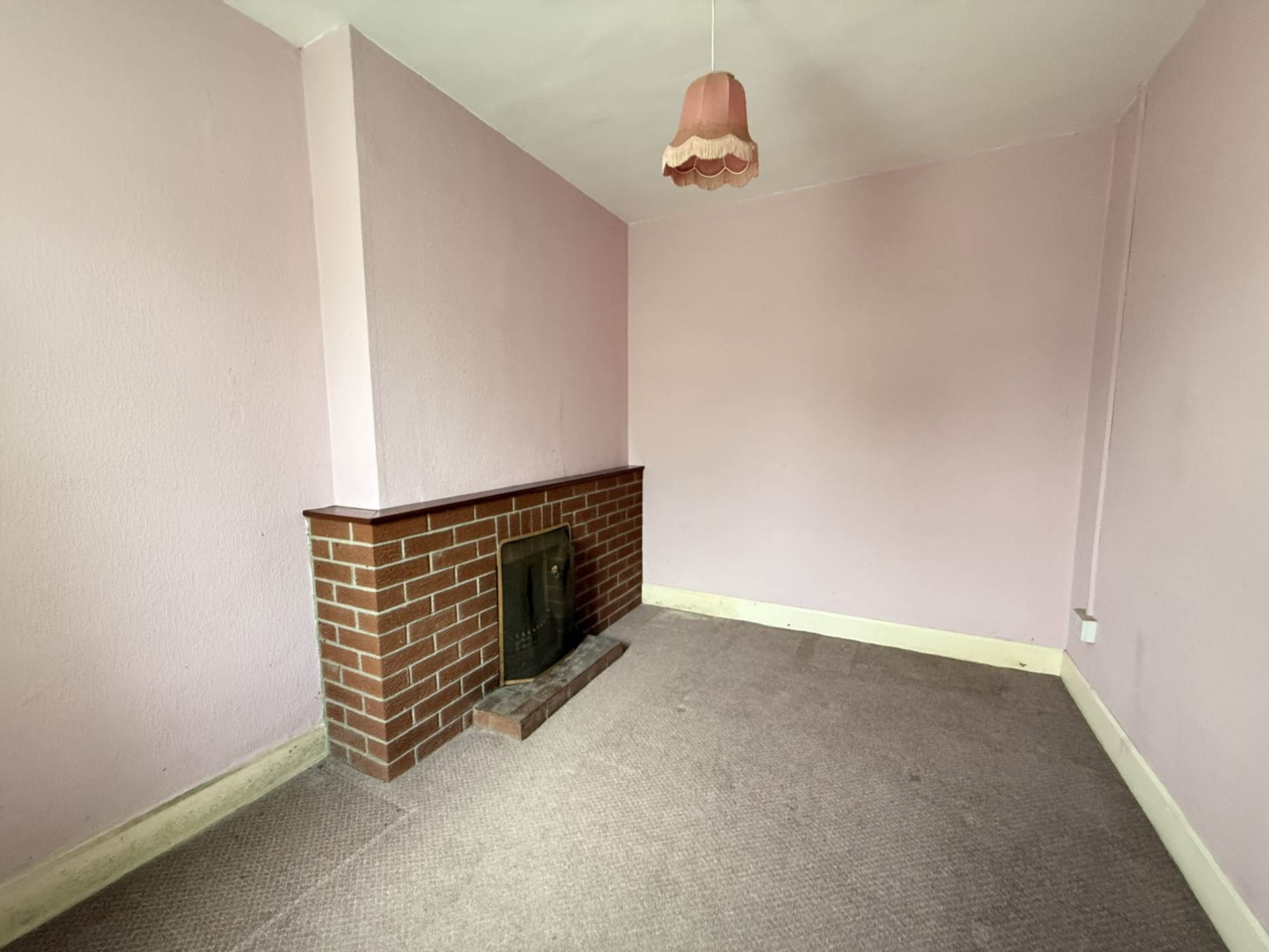 12 Davis Terrace, Clonmel, E91 HH02 12 Davis Terrace, Clonmel, E91 HH02