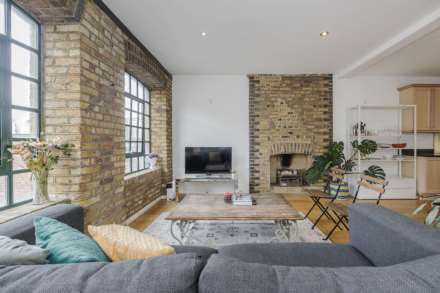 Woodseer Street, Spitalfields, E1, Image 2