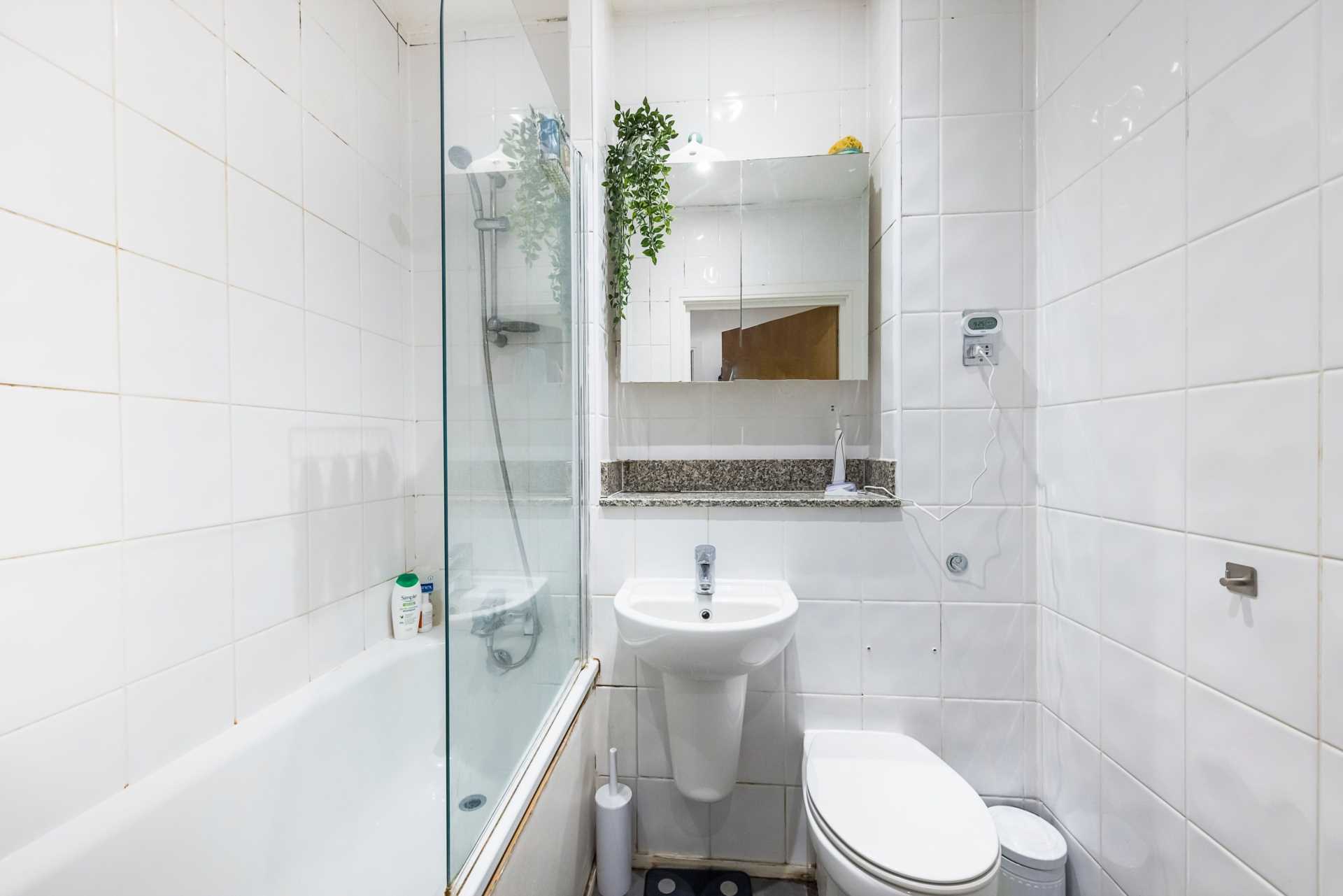 Kingsland Passage, Dalston Junction, E8, Image 12