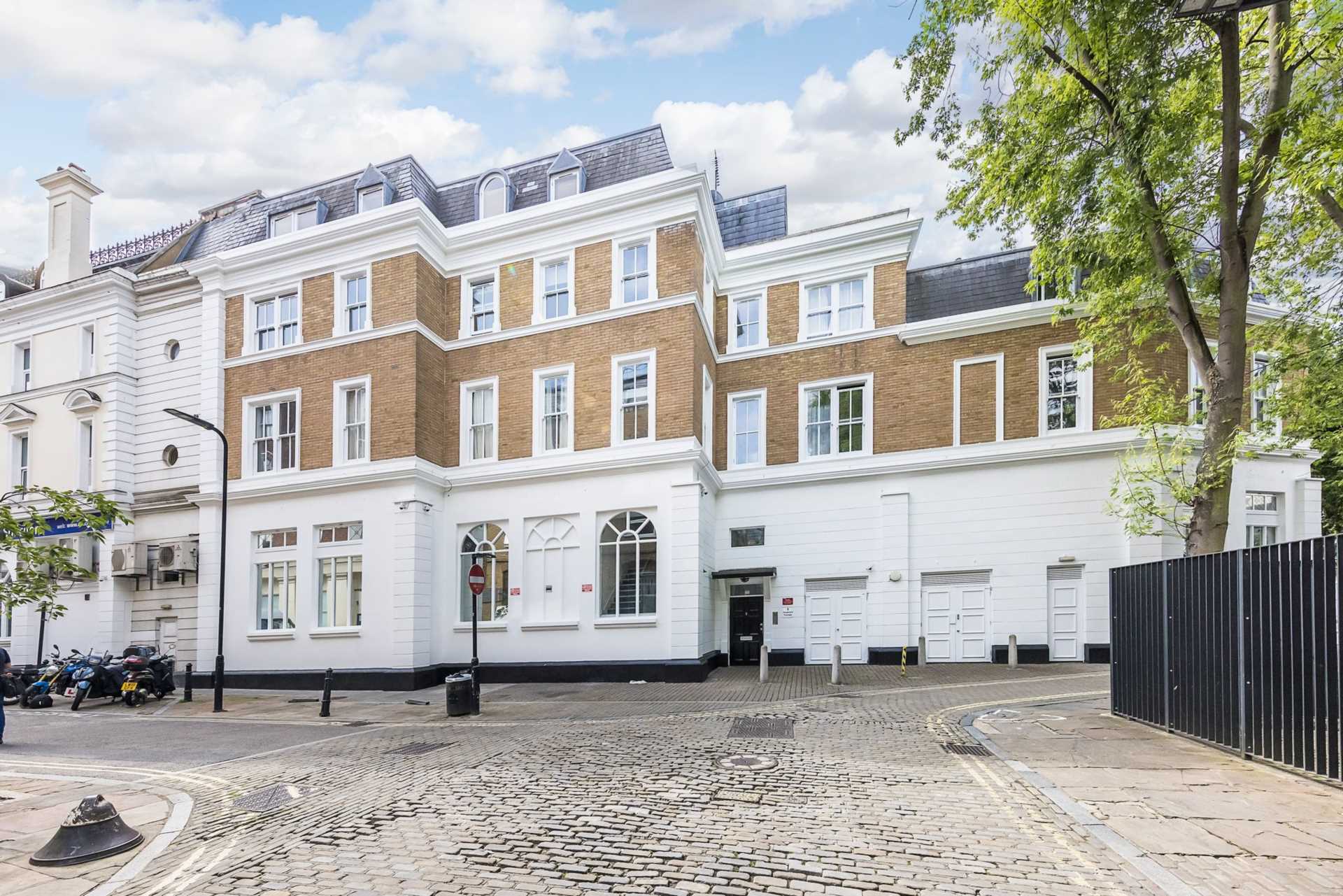 Kingsland Passage, Dalston Junction, E8, Image 14