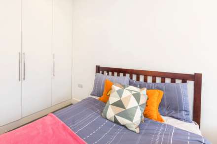 Kingsland Passage, Dalston Junction, E8, Image 11
