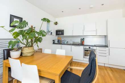Kingsland Passage, Dalston Junction, E8, Image 4