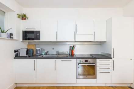 Kingsland Passage, Dalston Junction, E8, Image 5