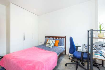 Kingsland Passage, Dalston Junction, E8, Image 9