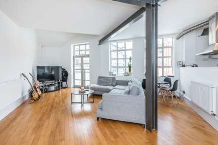 Dingley Place, Clerkenwell, EC1V, Image 4