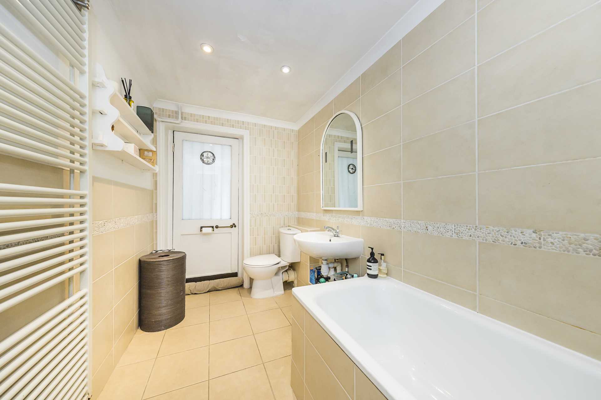 Barnsbury Road, Islington, N1, Image 11