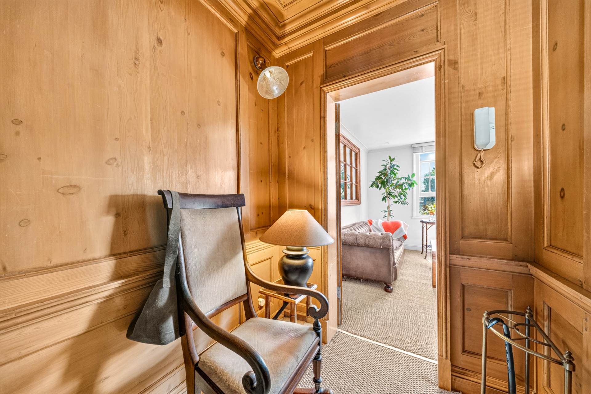 Camden Passage, Angel, N1, Image 15