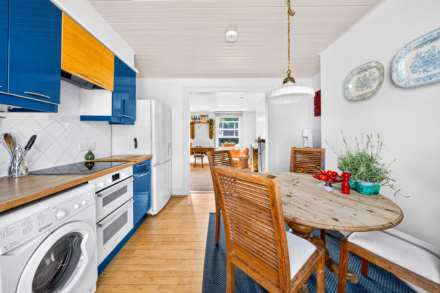 Camden Passage, Angel, N1, Image 14