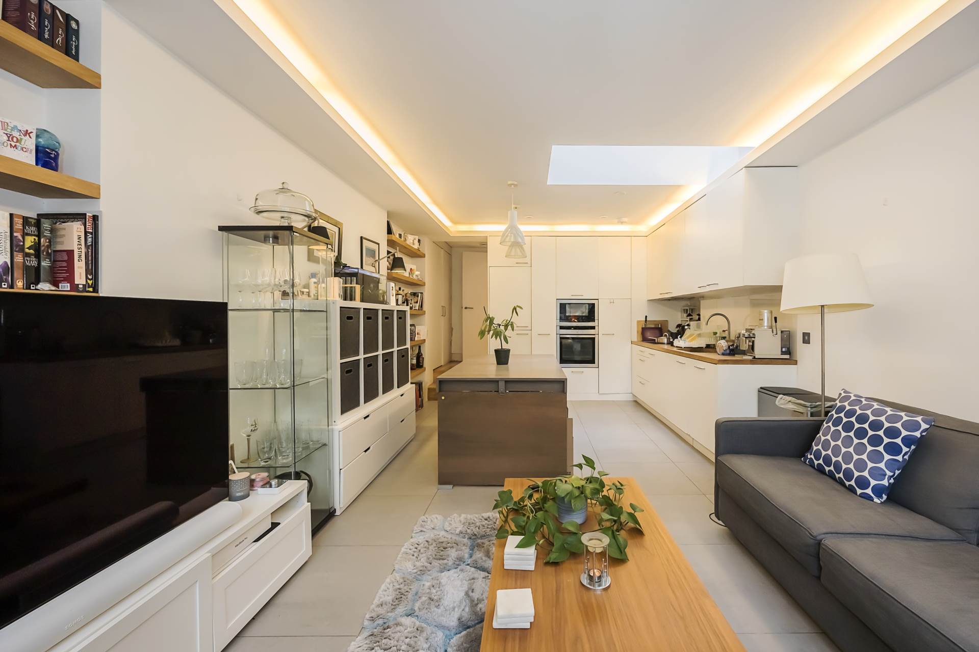 Liverpool Road, Barnsbury, N1, Image 2