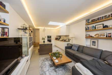 Liverpool Road, Barnsbury, N1, Image 1