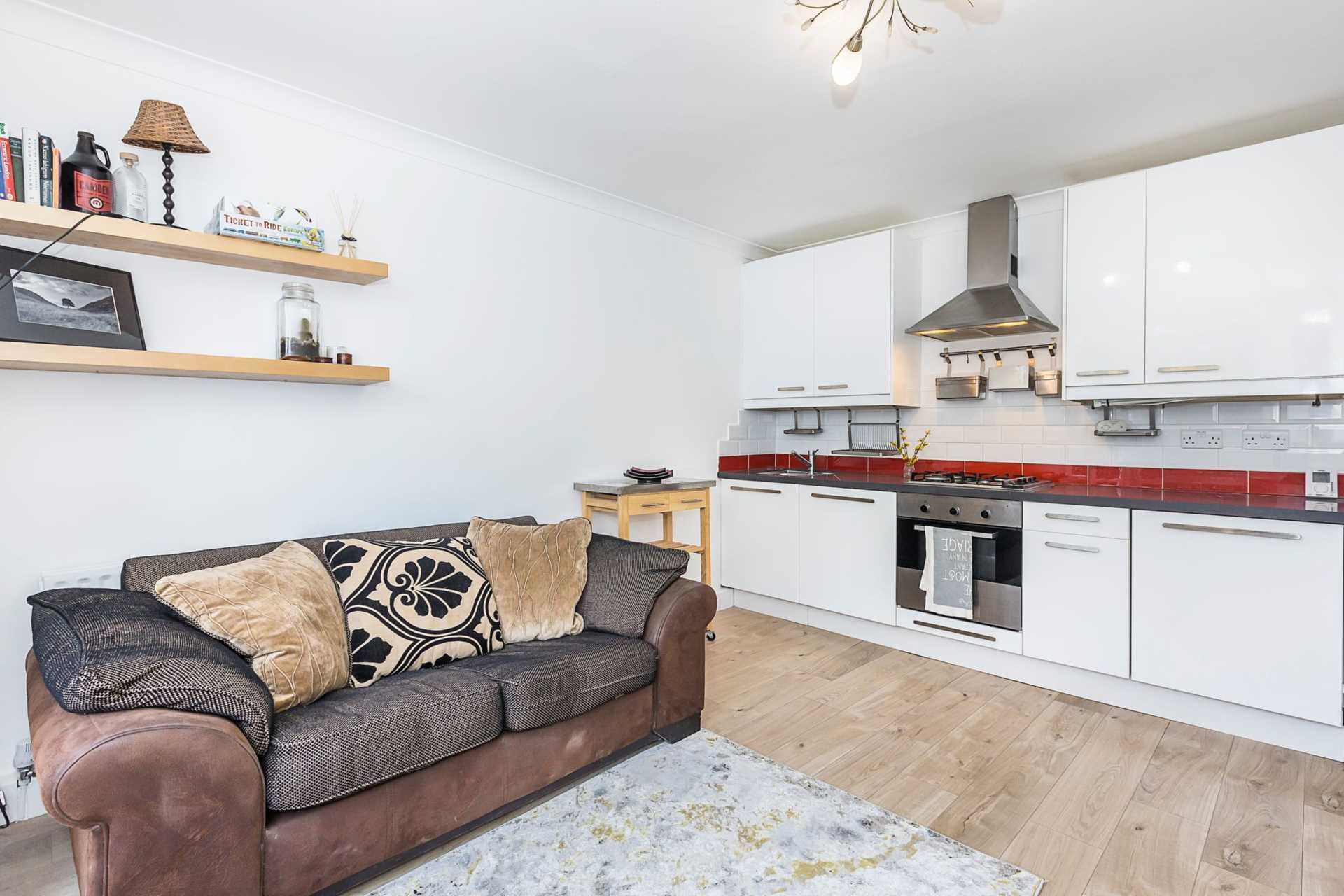 Tufnell Park Road, London, N7, Image 5