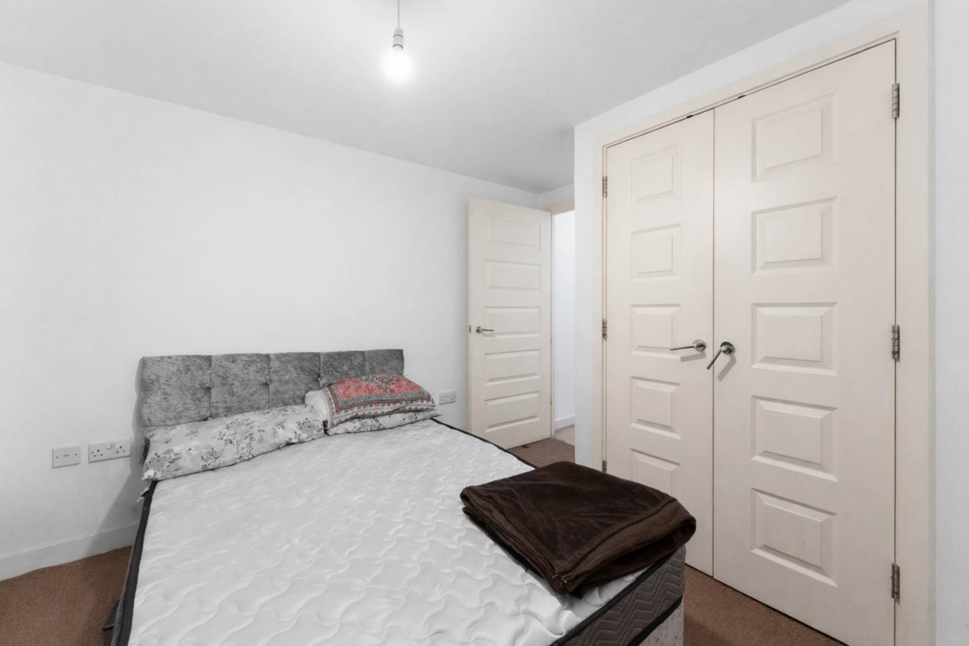 Parham Drive, Ilford, London, IG2, Image 3