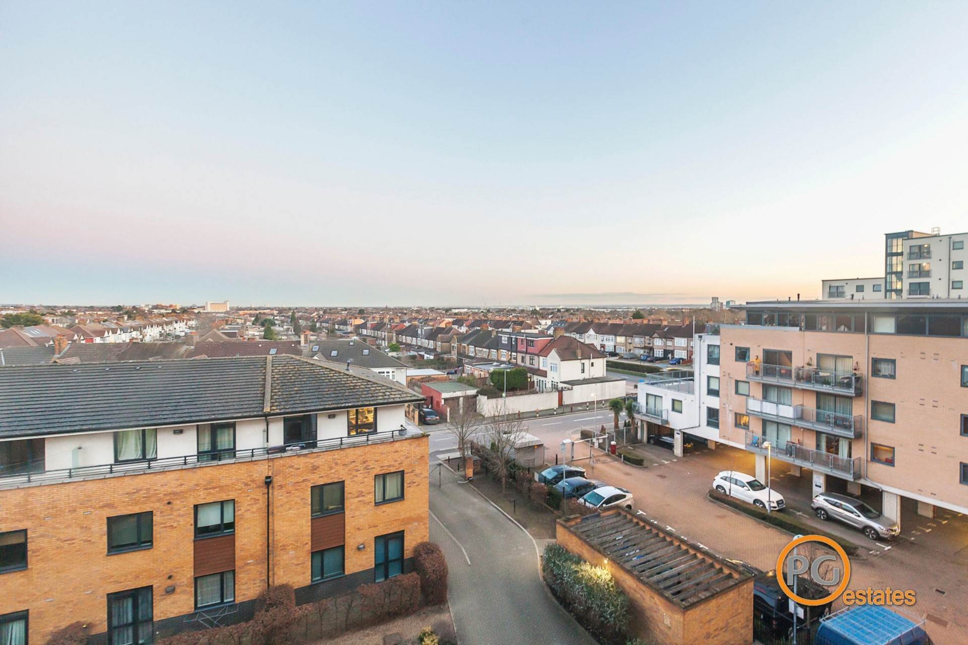 Parham Drive, Ilford, London, IG2, Image 8