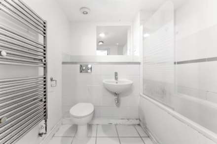 Parham Drive, Ilford, London, IG2, Image 5