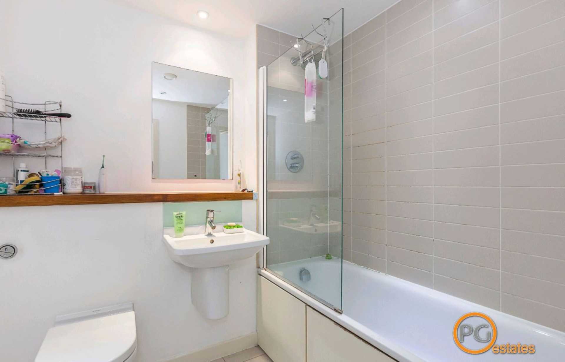 High Street, Stratford, E15, Image 7