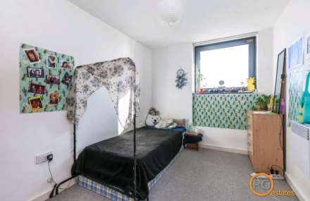 High Street, Stratford, E15, Image 8