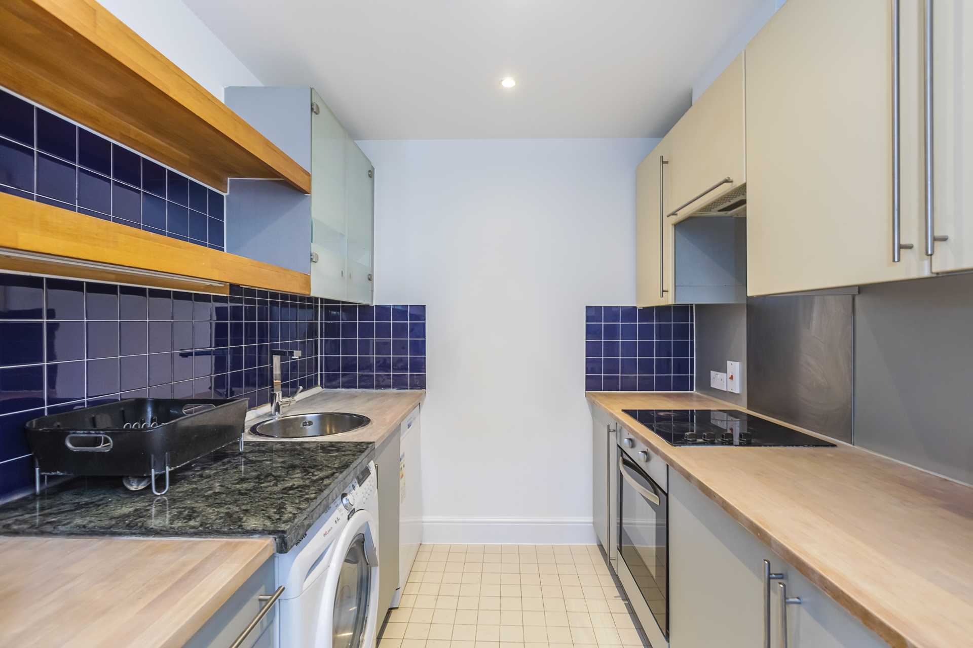 Commercial Road, Aldgate East, E1, Image 6