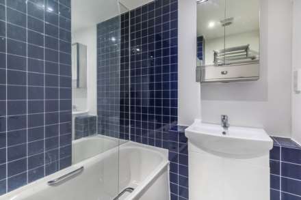 Commercial Road, Aldgate East, E1, Image 10