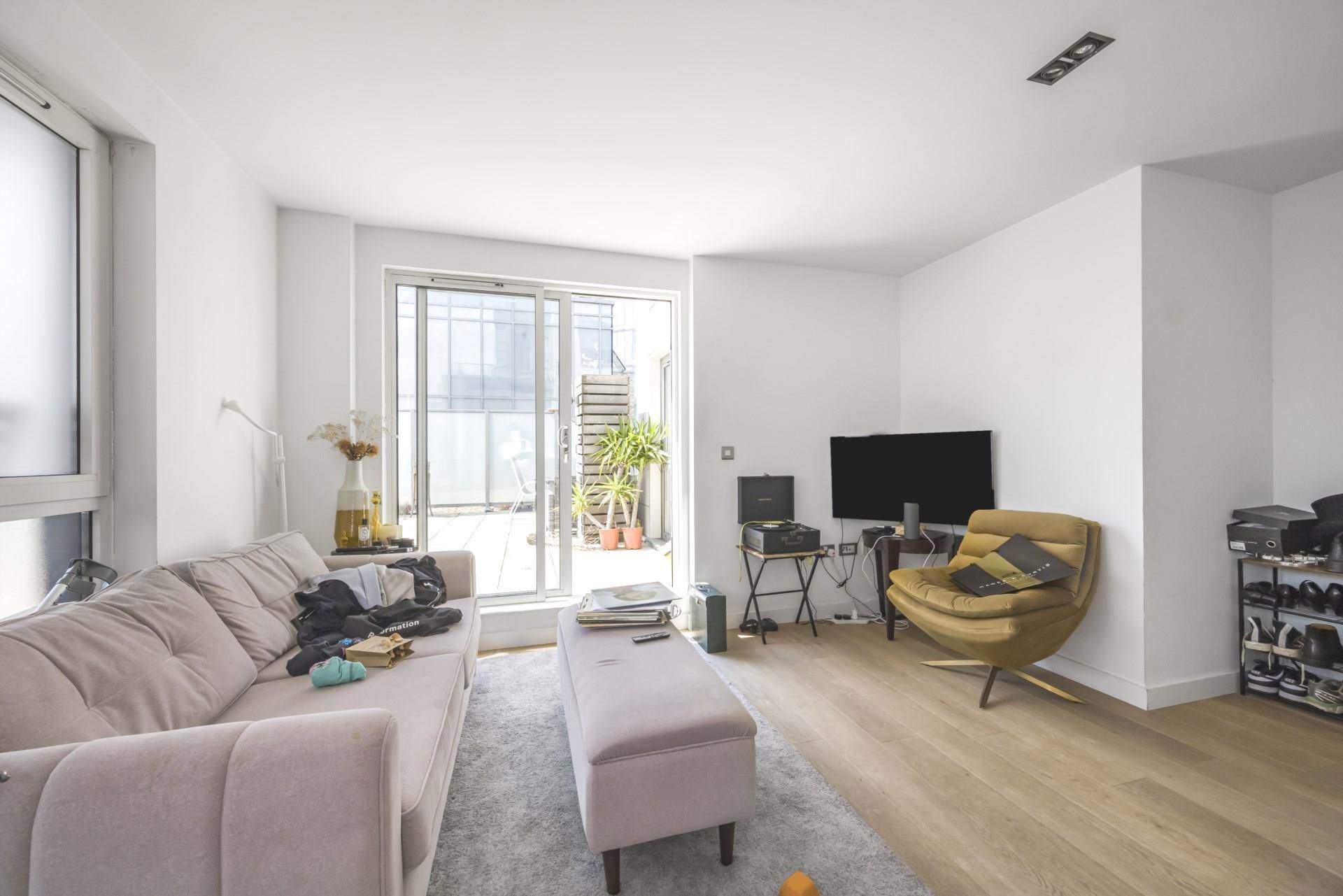 Courtyard Apartments, Avantgarde Place, Sclater Street, E1, Image 2