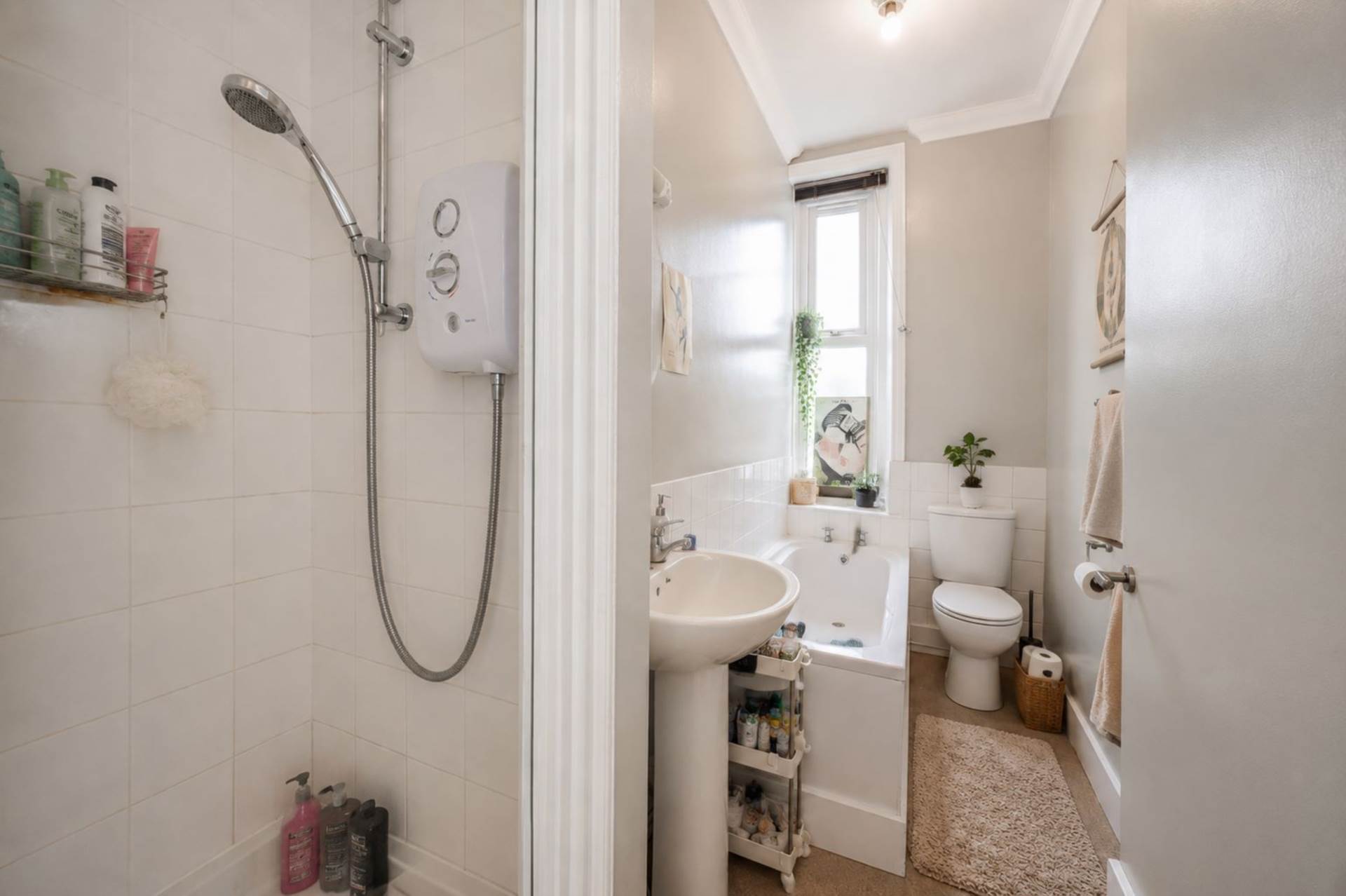Pentonville Road, Islington, N1, Image 11