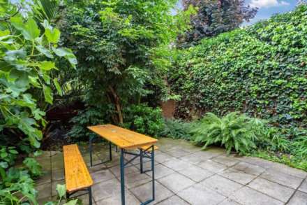 Buxton Street, Spitalfields, E1, Image 15