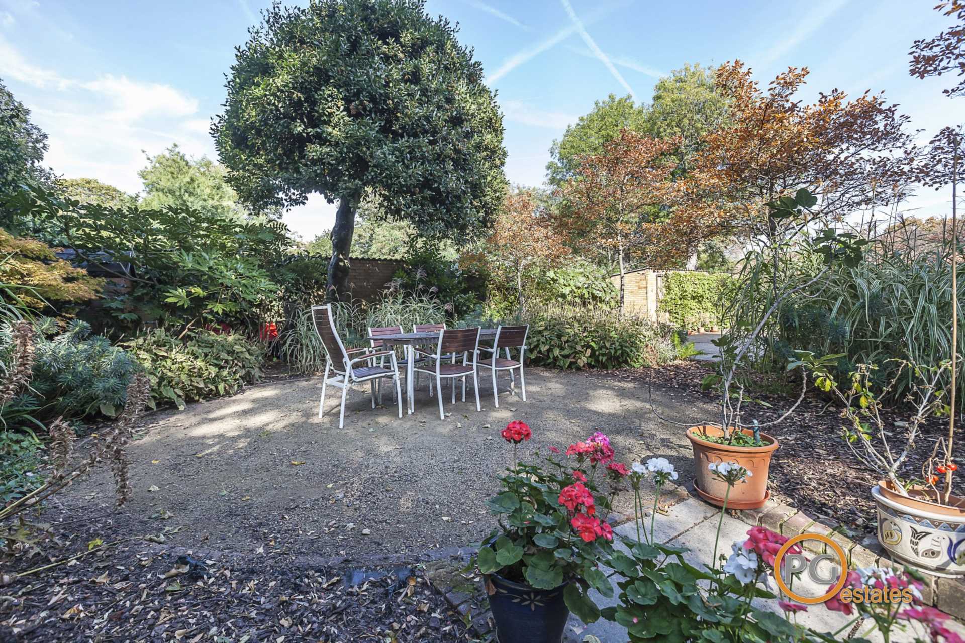 Highbury New Park, London, N5, Image 10
