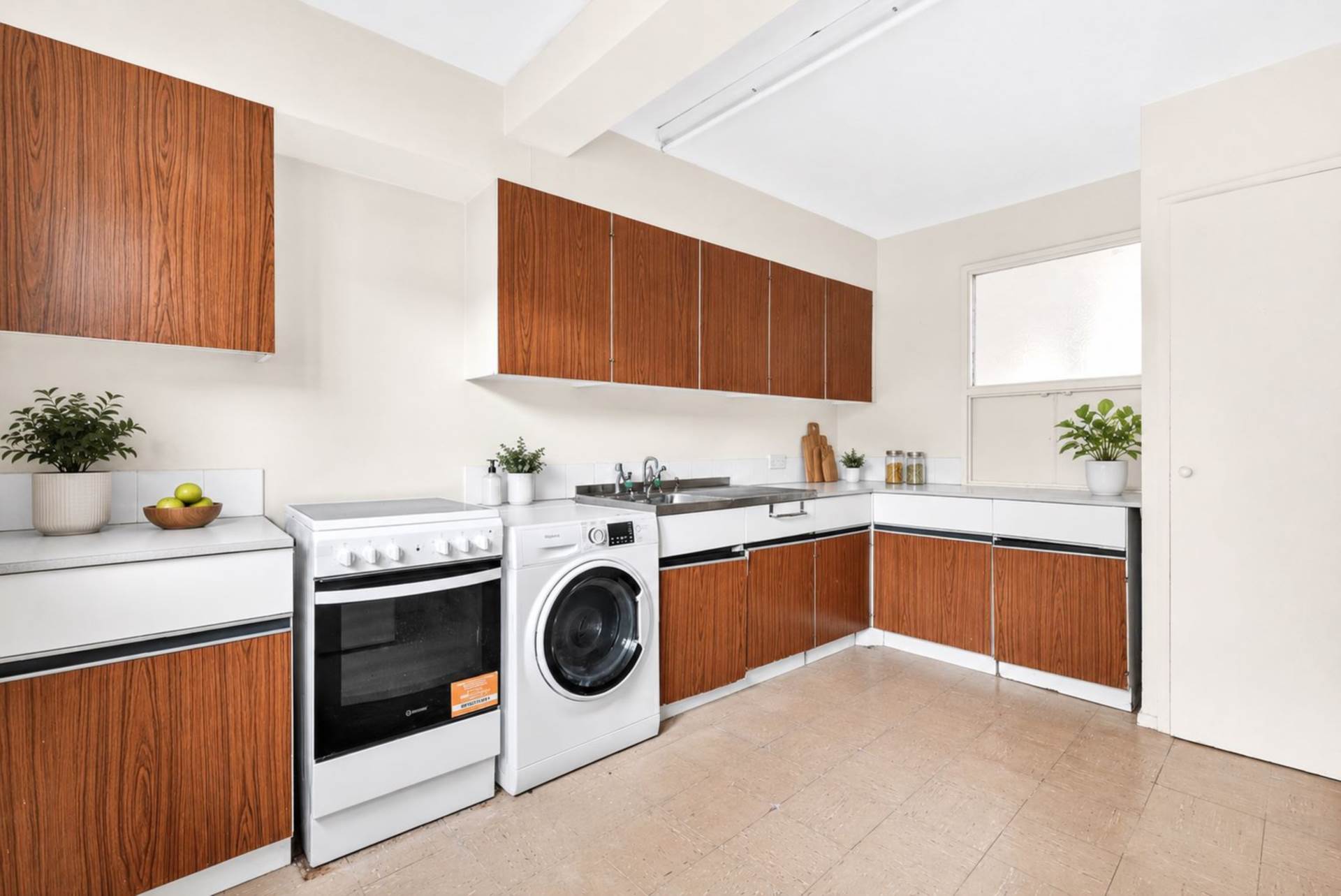 Half Moon Crescent, N1, Image 7