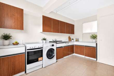 Half Moon Crescent, N1, Image 7