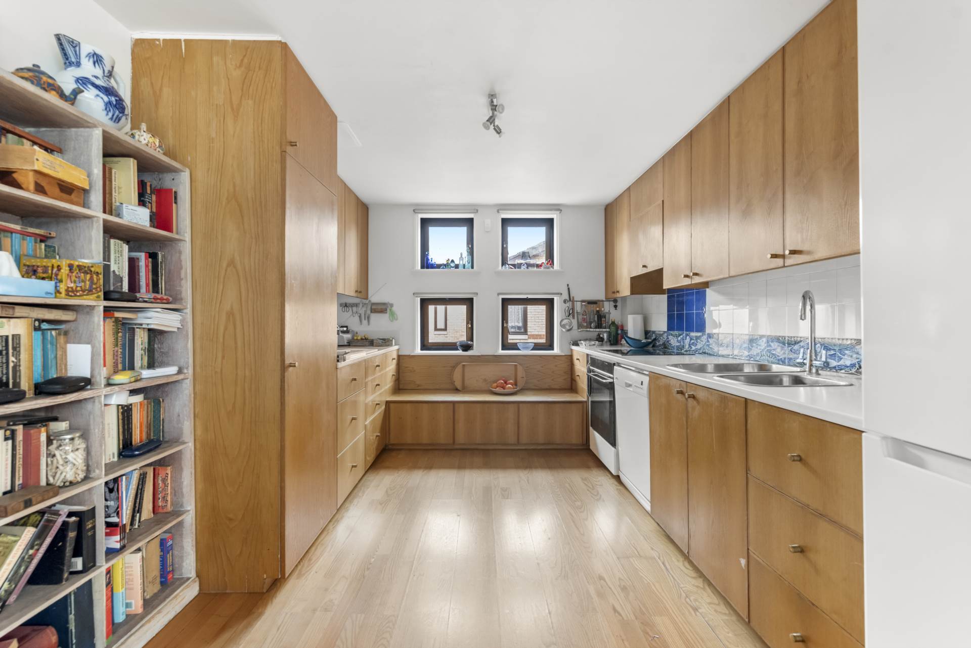 Orleston Mews, London, N7, Image 16