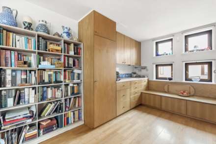 Orleston Mews, London, N7, Image 17