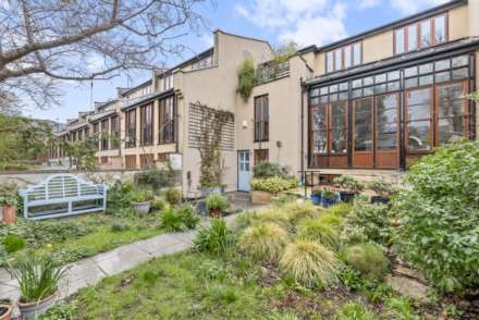 Orleston Mews, London, N7, Image 32