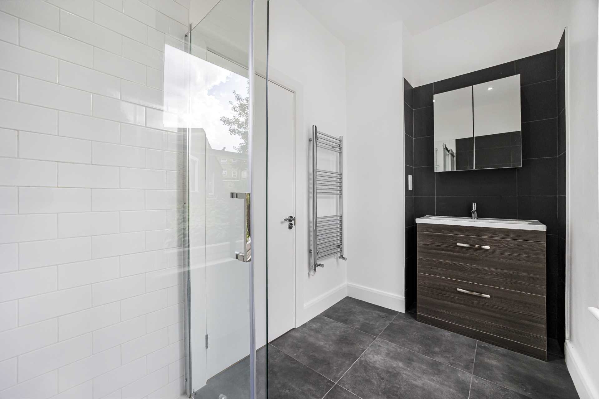 Brett Road, Hackney, E8, Image 14