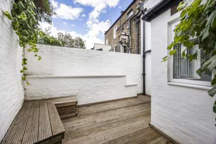 Brett Road, Hackney, E8, Image 9