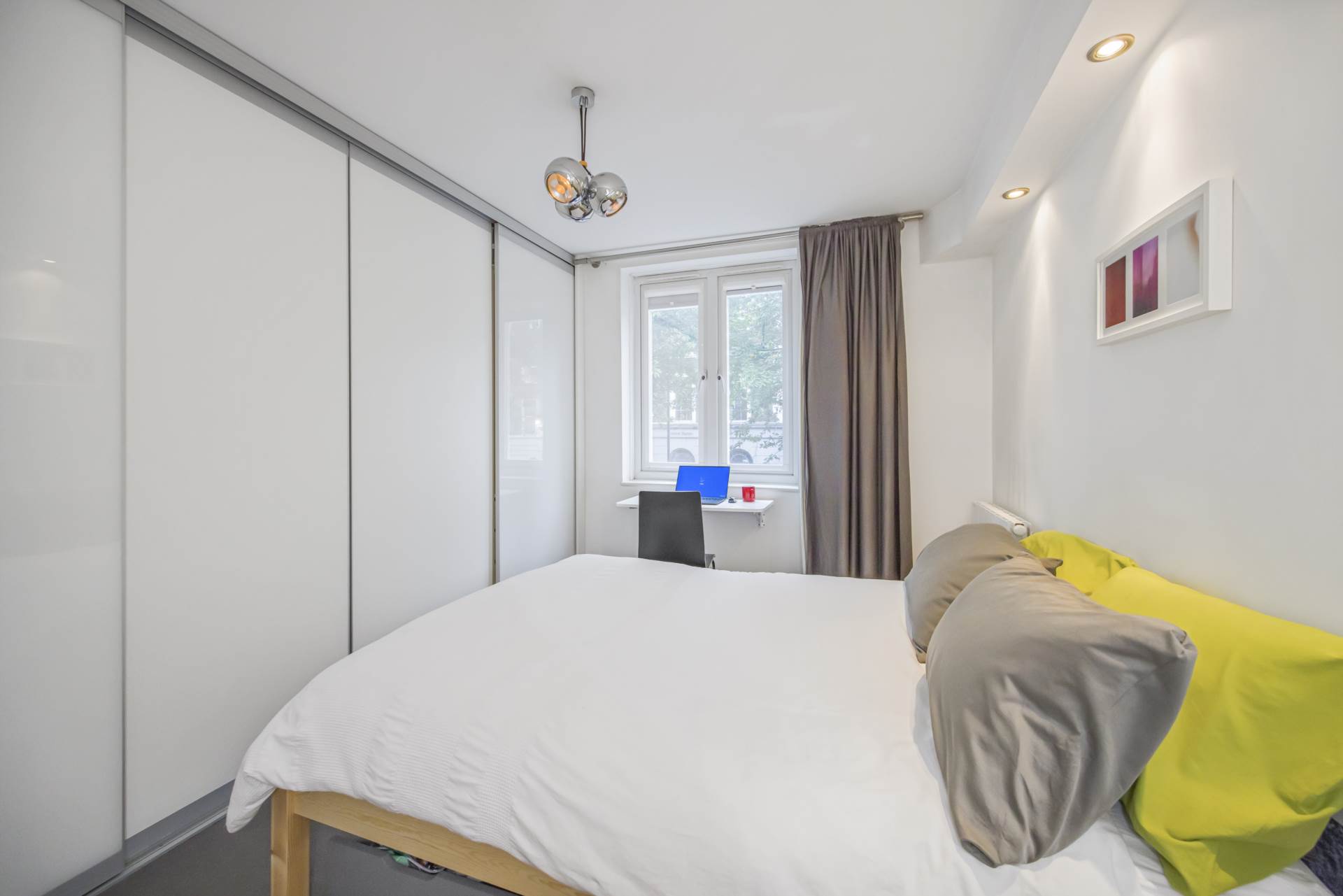 Battlebridge Court, Kings Cross, N1, Image 6