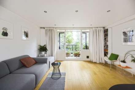 Battlebridge Court, Kings Cross, N1, Image 2