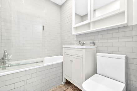 Pentonville Road, Islington, N1, Image 7