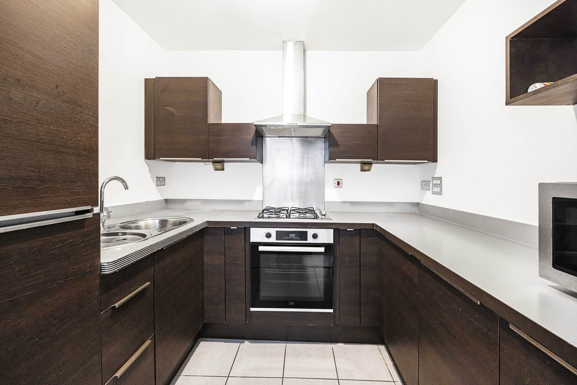 Parham Drive, Ilford, IG2, Image 5