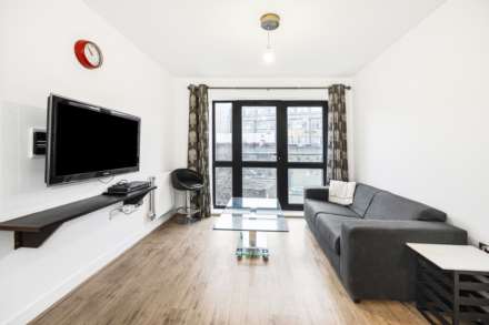 Parham Drive, Ilford, IG2, Image 2