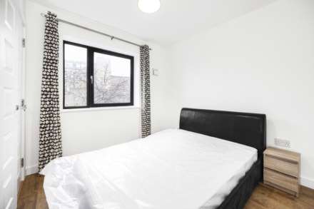Parham Drive, Ilford, IG2, Image 3