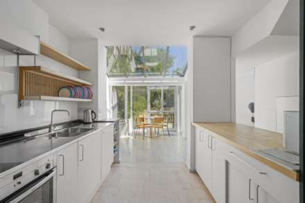 Union Square, Islington, N1, Image 17