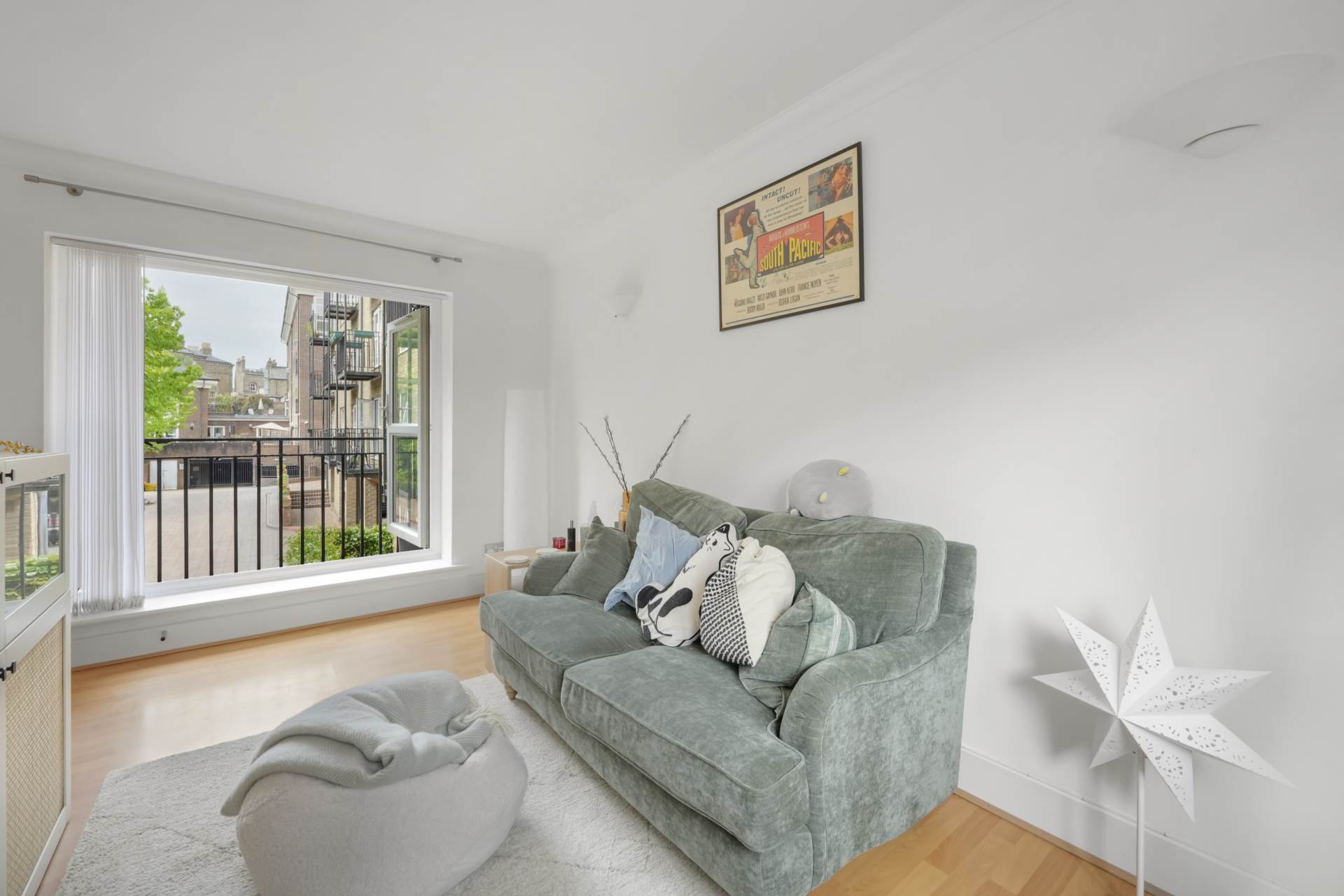 Essex Road, Islington, N1, Image 2