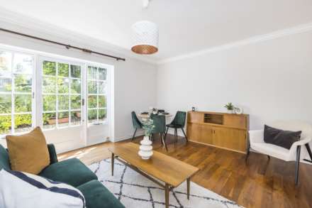 2 Bedroom Flat, John Spencer Square, London, N1