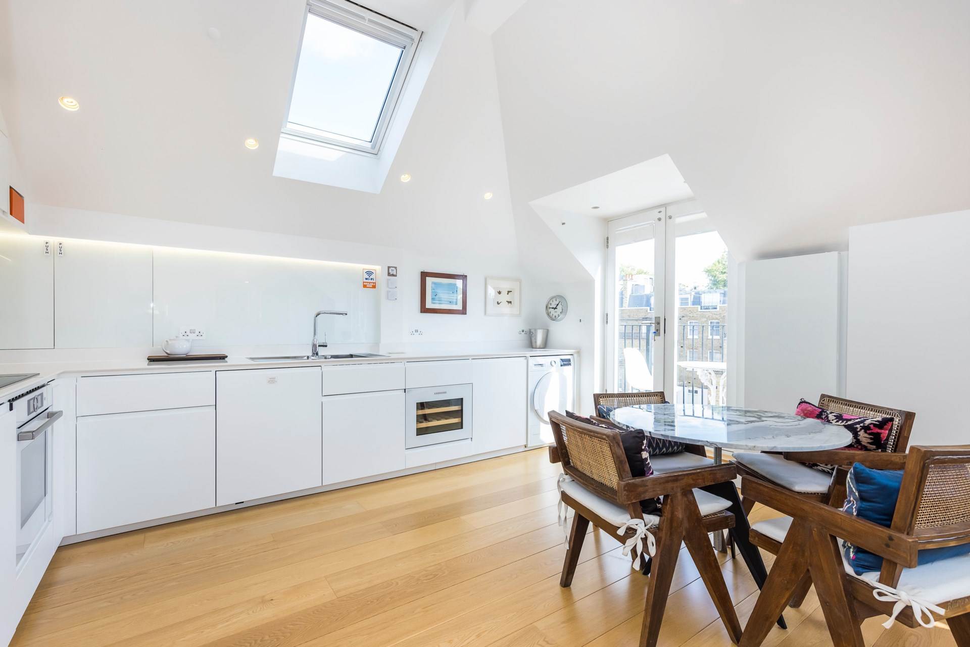 Roland Gardens, South Kensington, Image 5