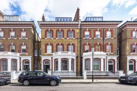 Roland Gardens, South Kensington, Image 14