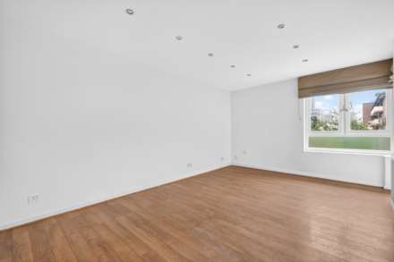 Ellen Street, Aldgate, E1, Image 2